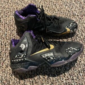 Lebron 11 Black History Month 621712 005 Youth 7Y